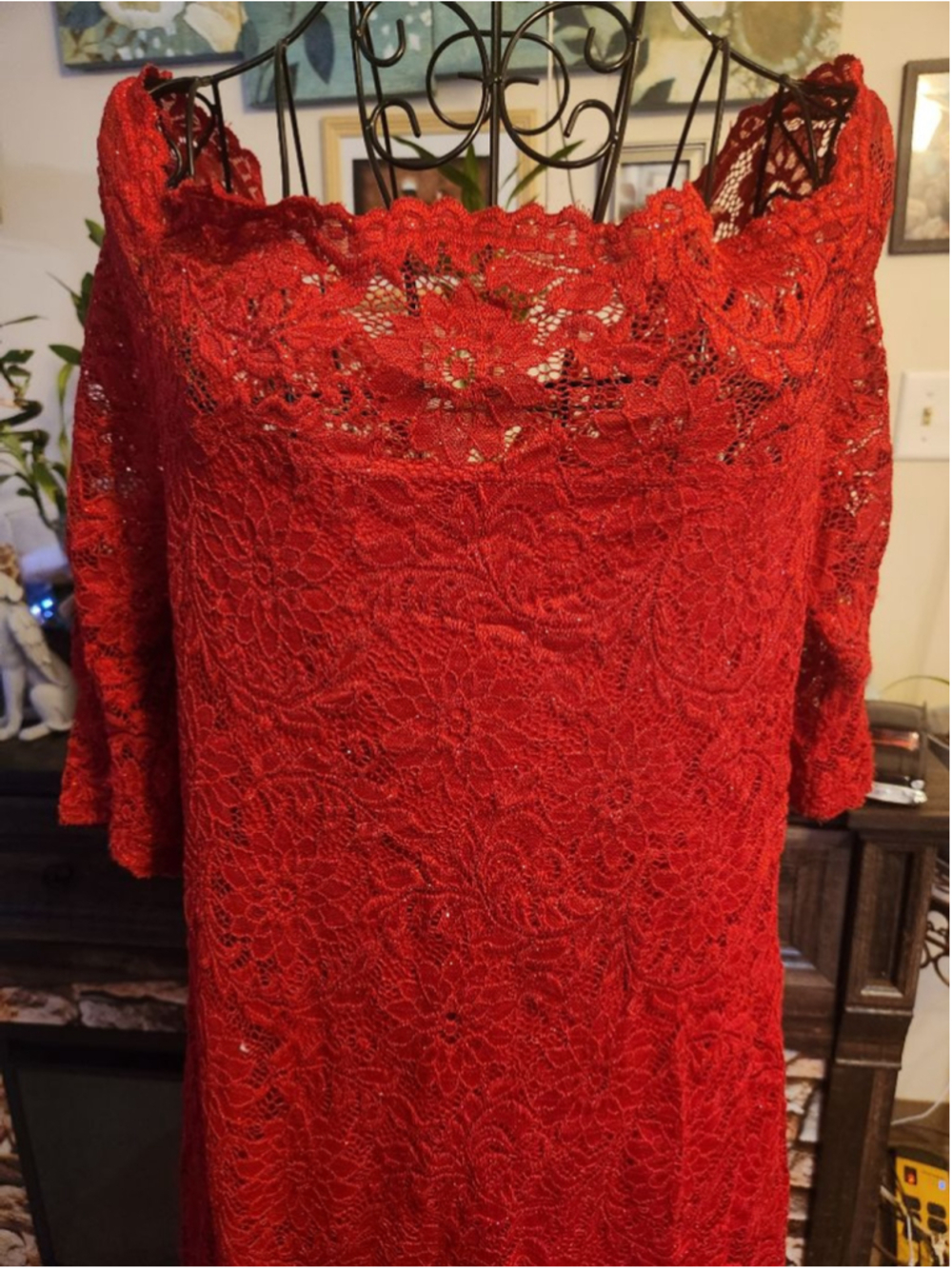 Bluebell Red off shoulders Lace Dress Size Large in ptp 22 inches - Picture 3 of 10
